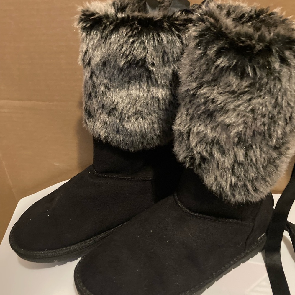 JUSTFAB BLACK suade boots SIZE 8